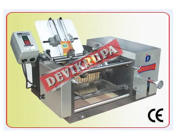 Semi Automatic Wet Glue Labeling Machine In India